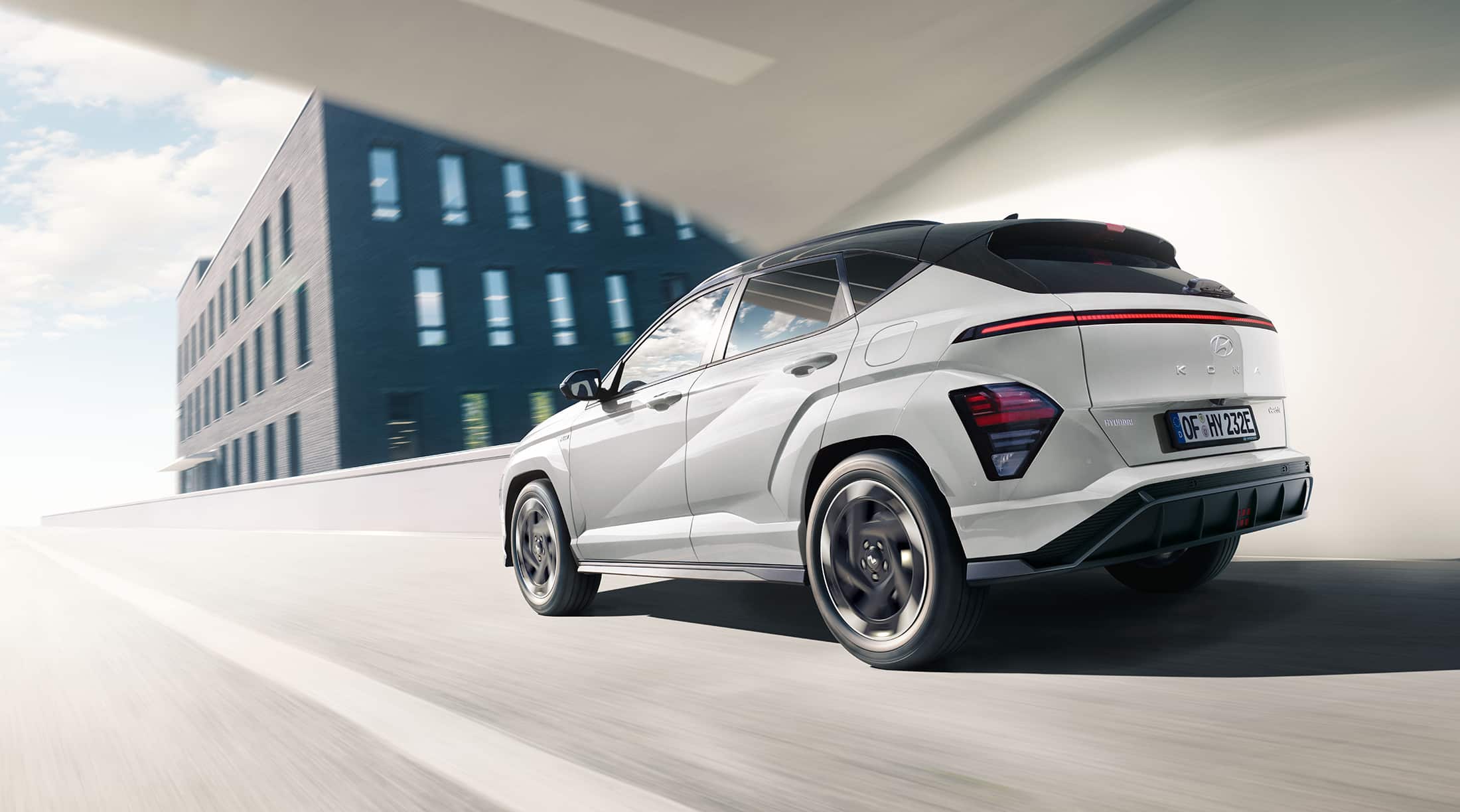 Hyundai KONA SUV Angebote white